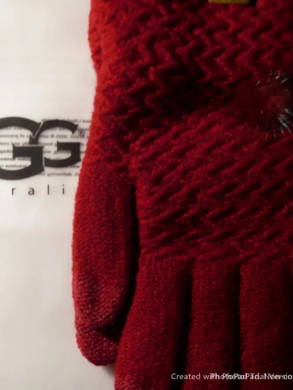 UGG Women's Red Touchscreen Gloves – New